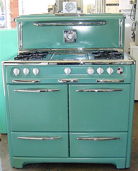 buffali ny tenant fridegrtor abd gas stove